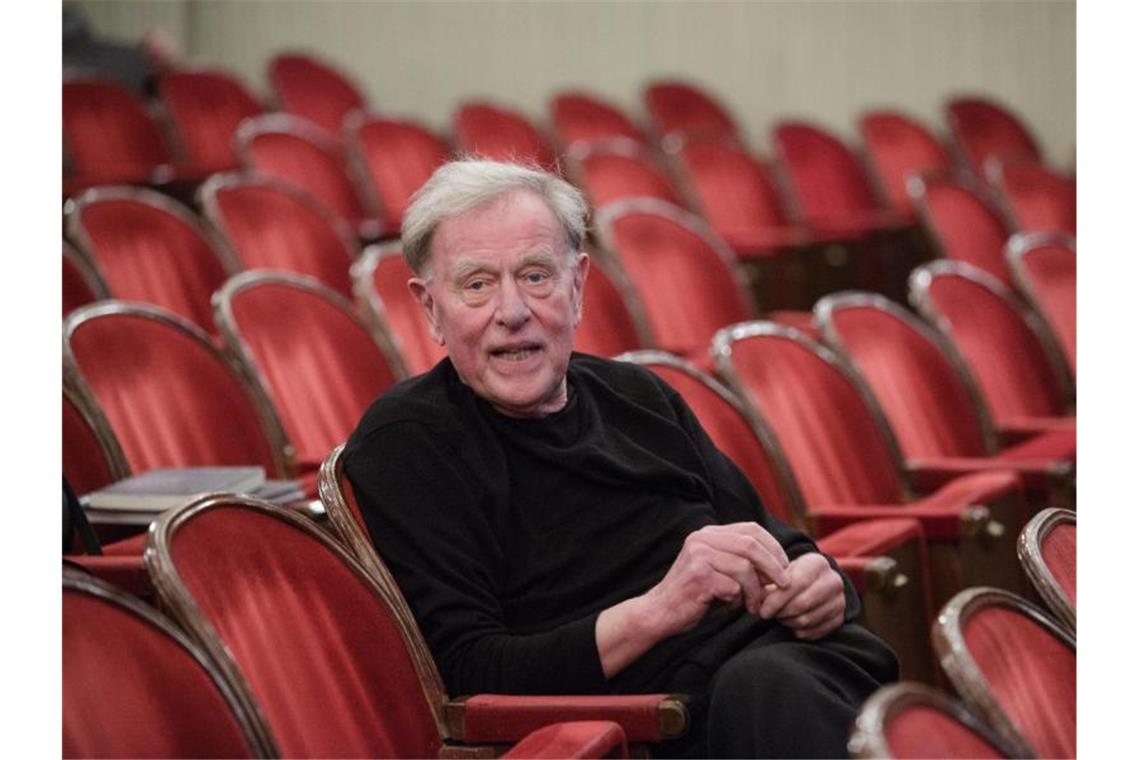 Theaterregisseur Claus Peymann. Foto: Lisi Niesner/EPA/dpa/Archivbild