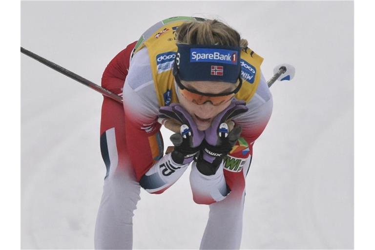 Therese Johaug gewann mit den Norwegerinnen die Staffel. Foto: Jussi Nukari/Lehtikuva/dpa