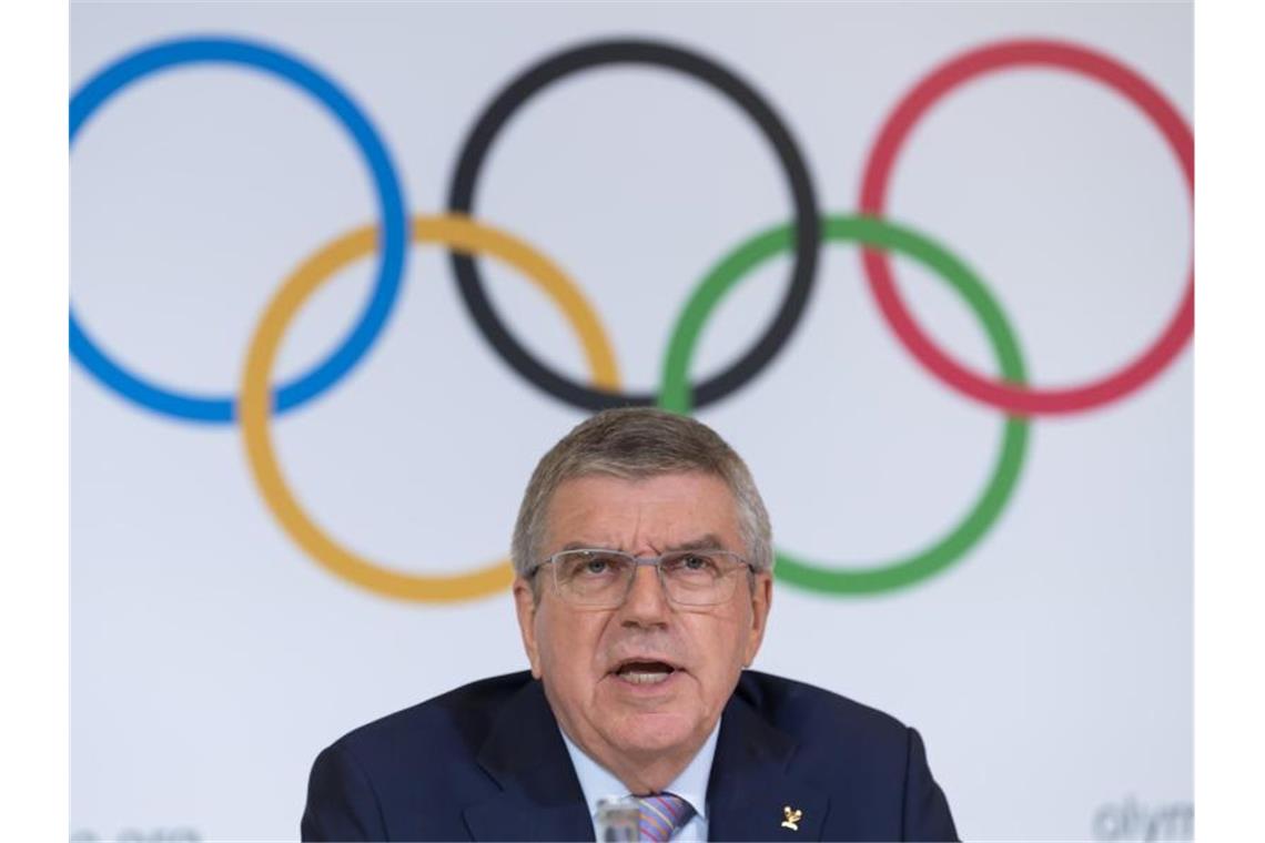 Thomas Bach will die Entscheidung über einen Start russischer Athleten in Tokio 2020 der WADA und dem CAS überlassen. Foto: Martial Trezzini/KEYSTONE/dpa