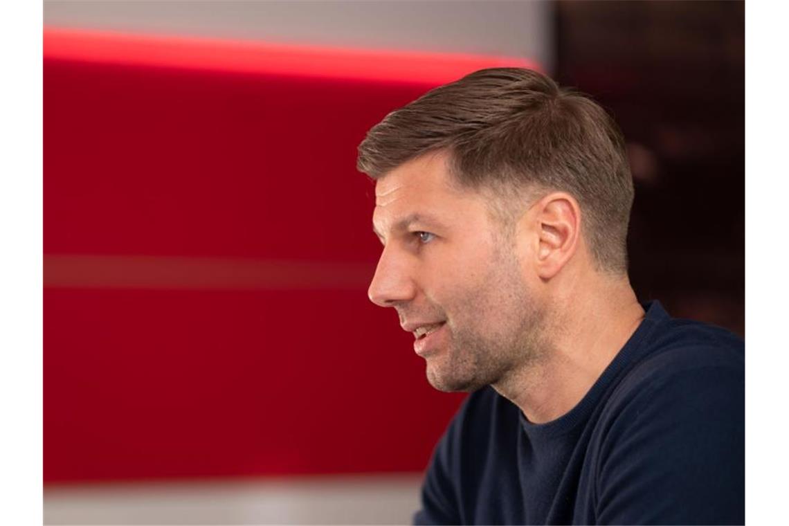 Hitzlsperger bestätigt: Wehrle kommt „Ende März“ zum VfB Thomas Hitzlsperger, Vorstandsvorsitzender der VfB Stuttgart 1893 AG, nimmt an einem Interview teil. Foto: Marijan Murat/dpa/Archivbild