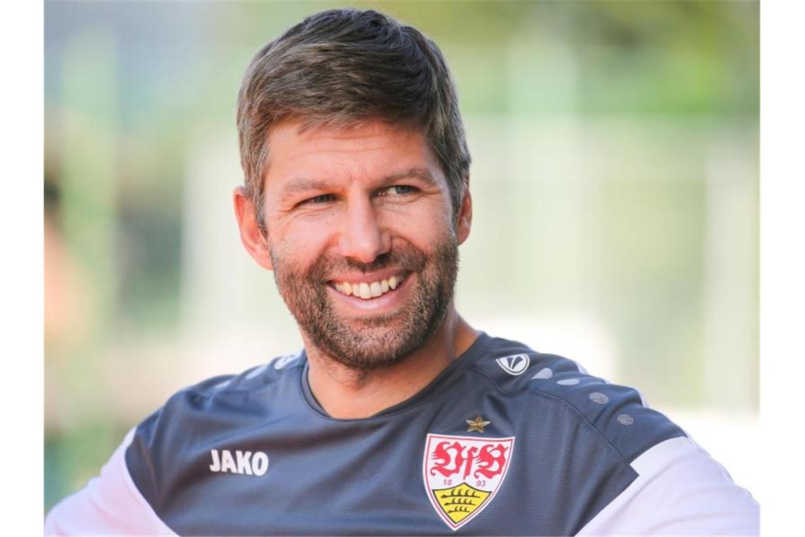 Ex-VfB-Profi Hitzlsperger und Flüchtlingsärztin geehrt Thomas Hitzlsperger, Vorstandsvorsitzender des VfB Stuttgart. Foto: Karl-Josef Hildenbrand/dpa/Archivbild