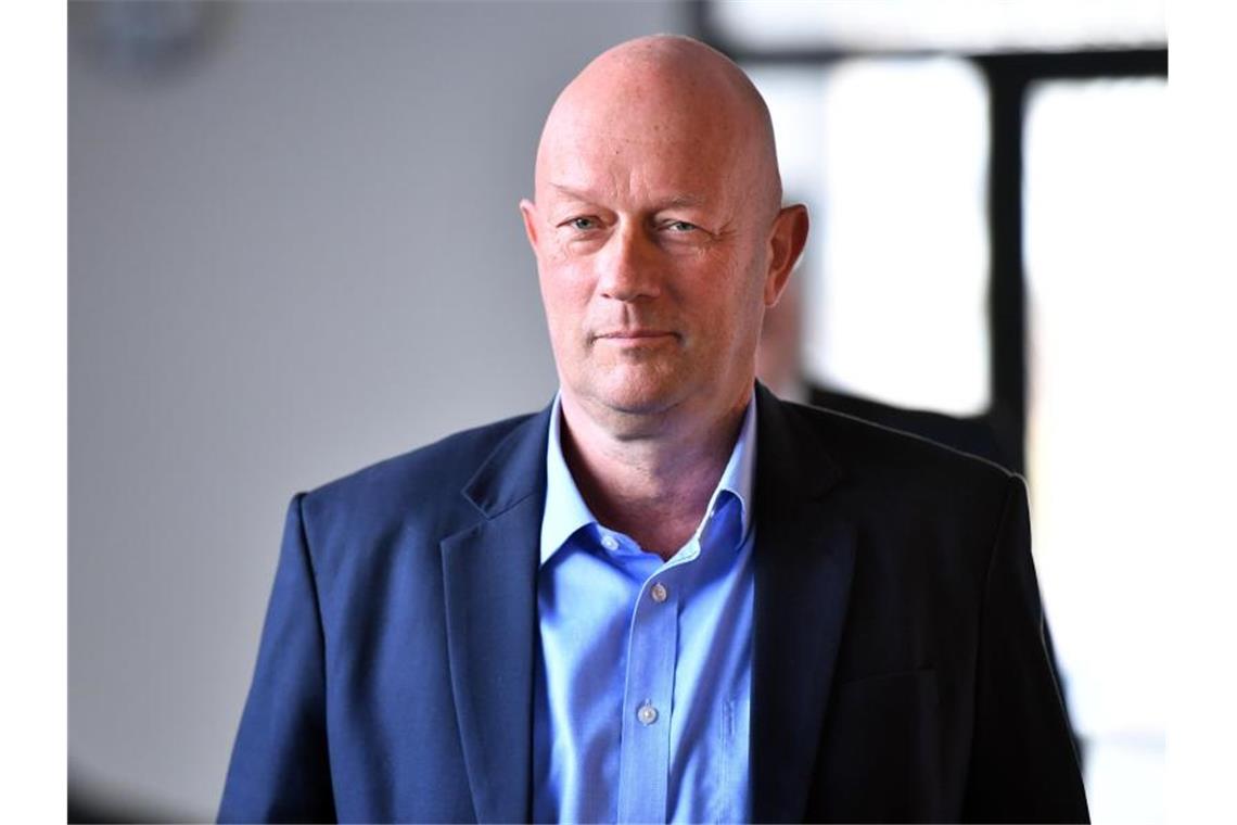Kemmerich räumt Fehler bei Corona-Regeln-Protest ein Thomas Kemmerich im Februar nach seiner Wahl zum Ministerpräsidenten. Foto: Martin Schutt/dpa-Zentralbild/dpa