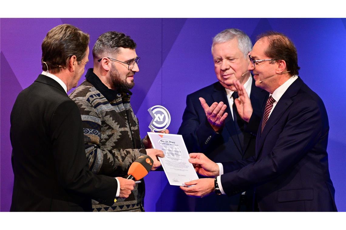 Thomas Köpplin (zweiter von links) aus Schweinfurt wurde geehrt.