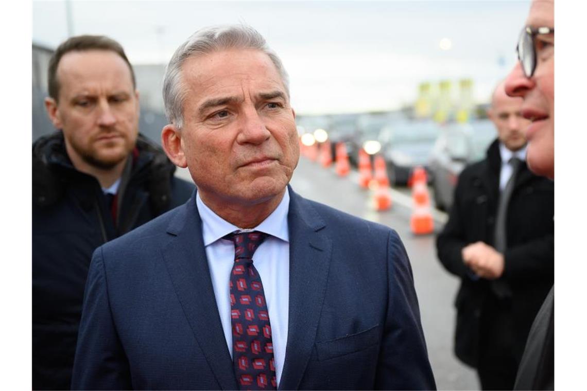 Mehr linksextremistische Straftaten in Baden-Württemberg Thomas Strobl (CDU), Innenminister von Baden-Württemberg, schaut in die Runde. Foto: Sebastian Gollnow/dpa/Archivbild