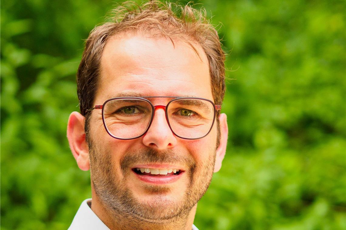 Thorsten Volz ist neuer Backnanger Stiftskirchenpfarrer Thorsten Volz ist neuer Pfarrer in der Backnanger Stiftskirche. Foto: privat