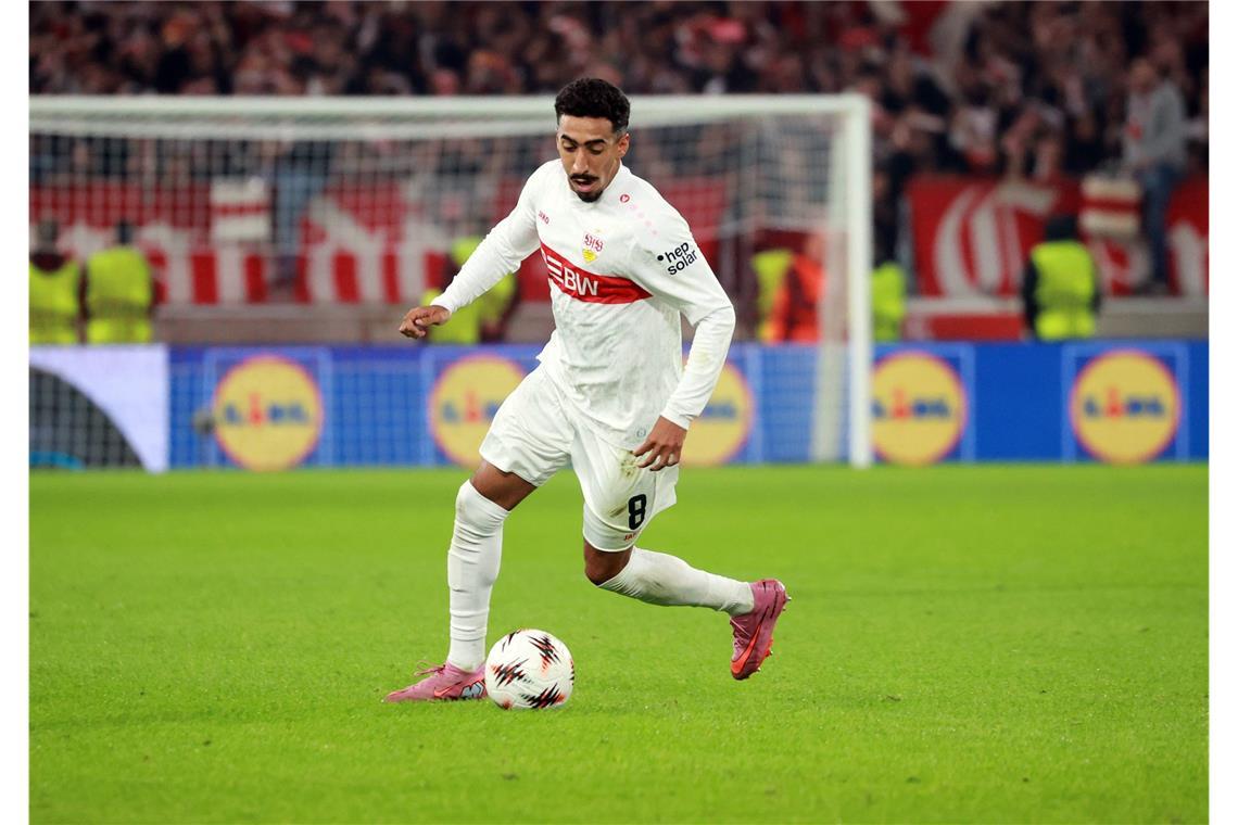 Tiago Tomas trifft mit dem VfB Stuttgart heute Abend auf den FC Basel in der UEFA Europa League.