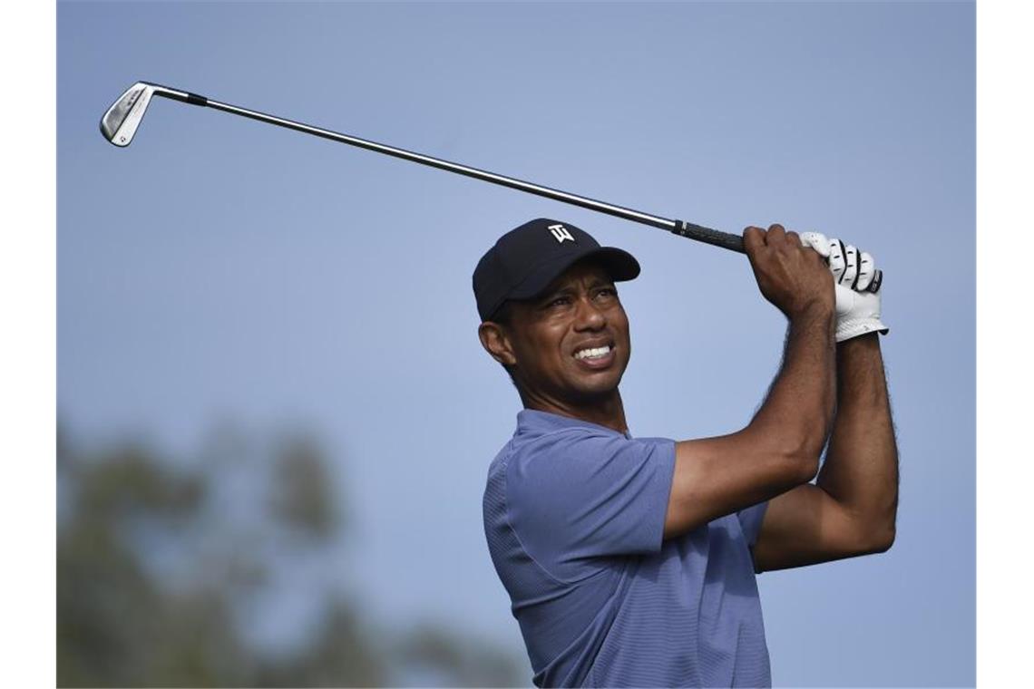 Tiger Woods gehört auch mit seinen inzwischen 44 Jahren bei jedem Event zu den Hauptdarstellern. Foto: Denis Poroy/AP/dpa