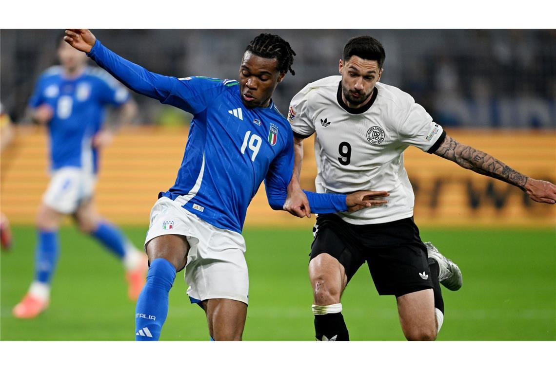 VfB-Profis überzeugen bei verrücktem Remis gegen Italien