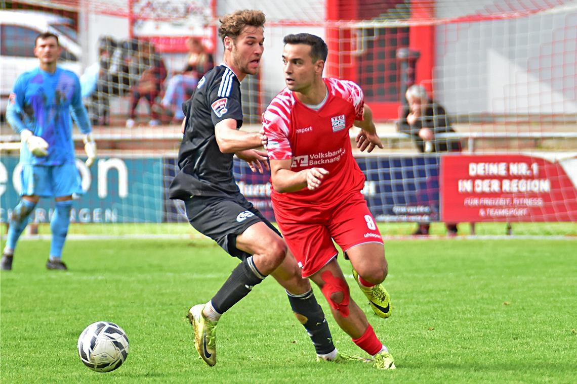 Tim Pöhler (rechts) hat zuletzt in Singen beide Tore zum Auswärtssieg der TSG Backnang erzielt. Archivfoto: Tobias Sellmaier