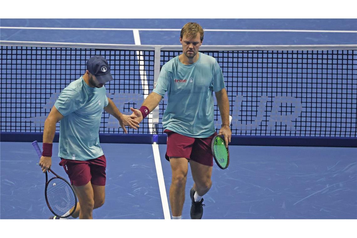 Tim Pütz (l) und Kevin Krawietz verlieren zum Start in die ATP Finals