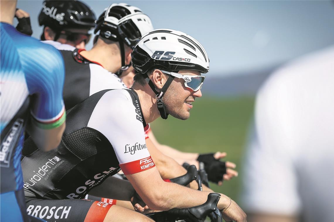 Tim Schlichenmaier fährt allein vorneweg Tim Schlichenmaier blickt auf eine erfolgreiche Saison. Foto: A. Becher