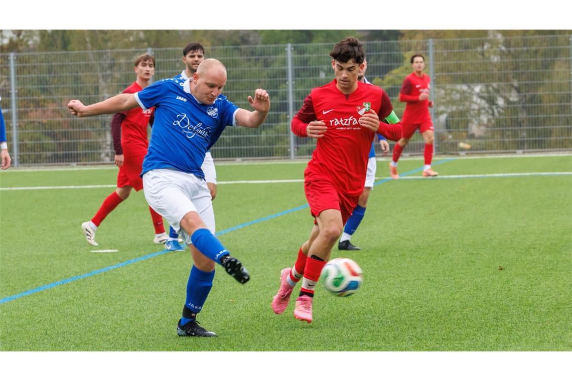 Tim Stark (re.) vom SV Affstätt traf beim SV Rohrau II zum zwischenzeitlichen 2:0.