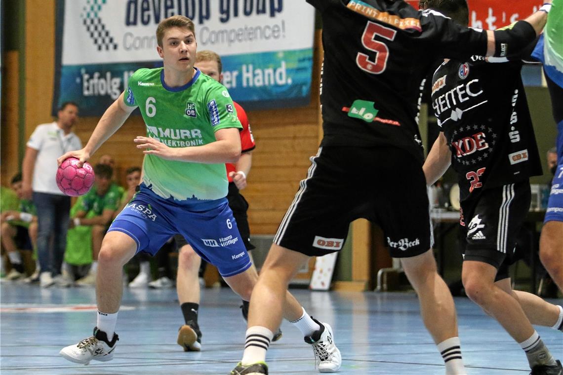 Negativrekord der Saison: 30 Fehlwürfe Timm Buck stand mit dem HCOB gegen Erlangen auf verlorenem Posten. Der DHB-Pokal ist etwas aus dem Blickfeld geraten. Foto: A. Hornauer