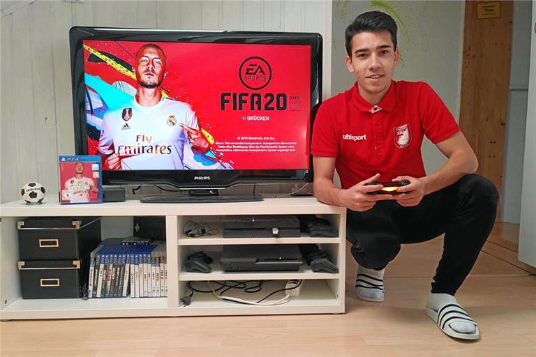 Timo Schmückle von der SVG Kirchberg ist startklar für den BKZ-FIFA-Cup. Foto: privat