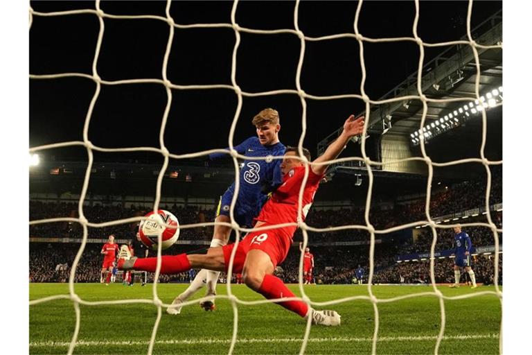 Timo Werner (l) brachte Chelsea in Führung. Foto: Nick Potts/PA Wire/dpa