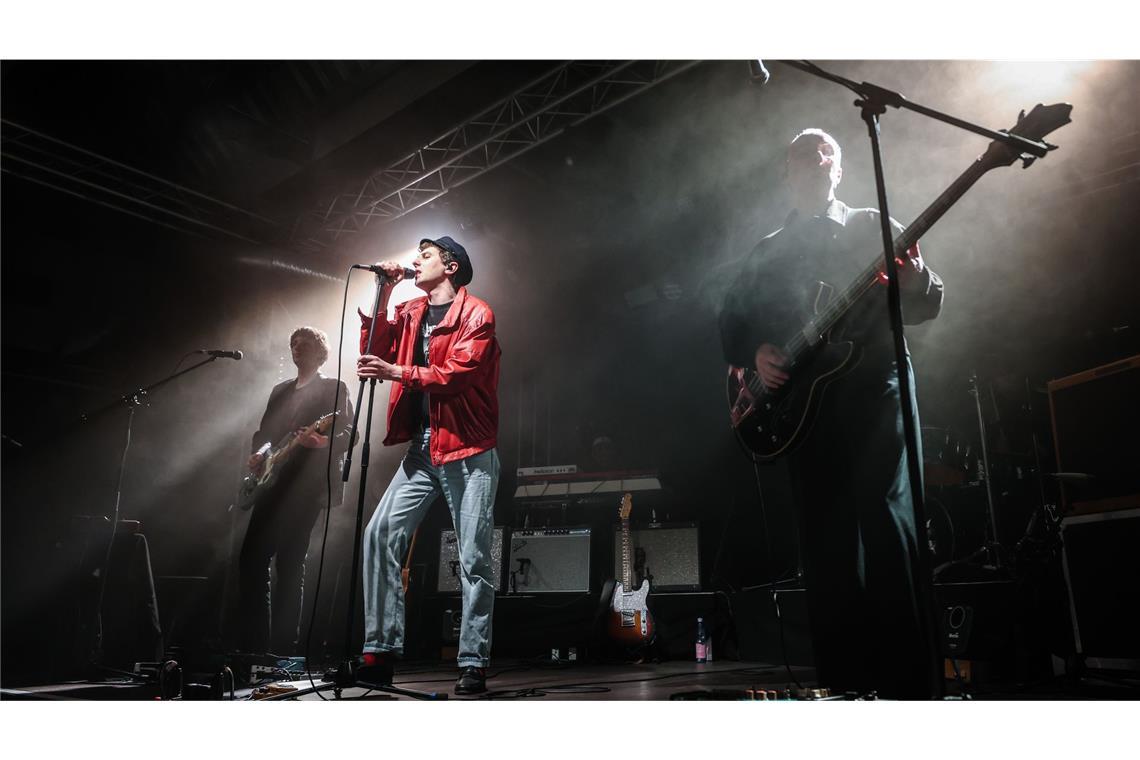 Die traurigsten Männer der Stadt: So war’s bei Isolation Berlin Tobias Bamborschke mit seiner Band Isolation Berlin am Montagabend im Wizemann-Club in Stuttgart