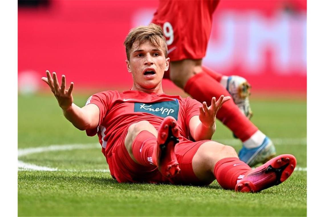 Tobias Mohr und der 1. FC Heidenheim verloren beim Abstiegskandidaten VfL Bochum mit 0:3. Foto: Lukas Schulze/Getty/POOL/dpa