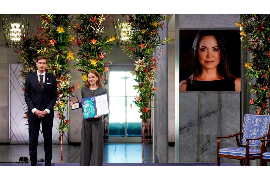Tochter von Maria Corina Machado nimmt Friedensnobelpreis für ihre Mutter in Oslo entgegen