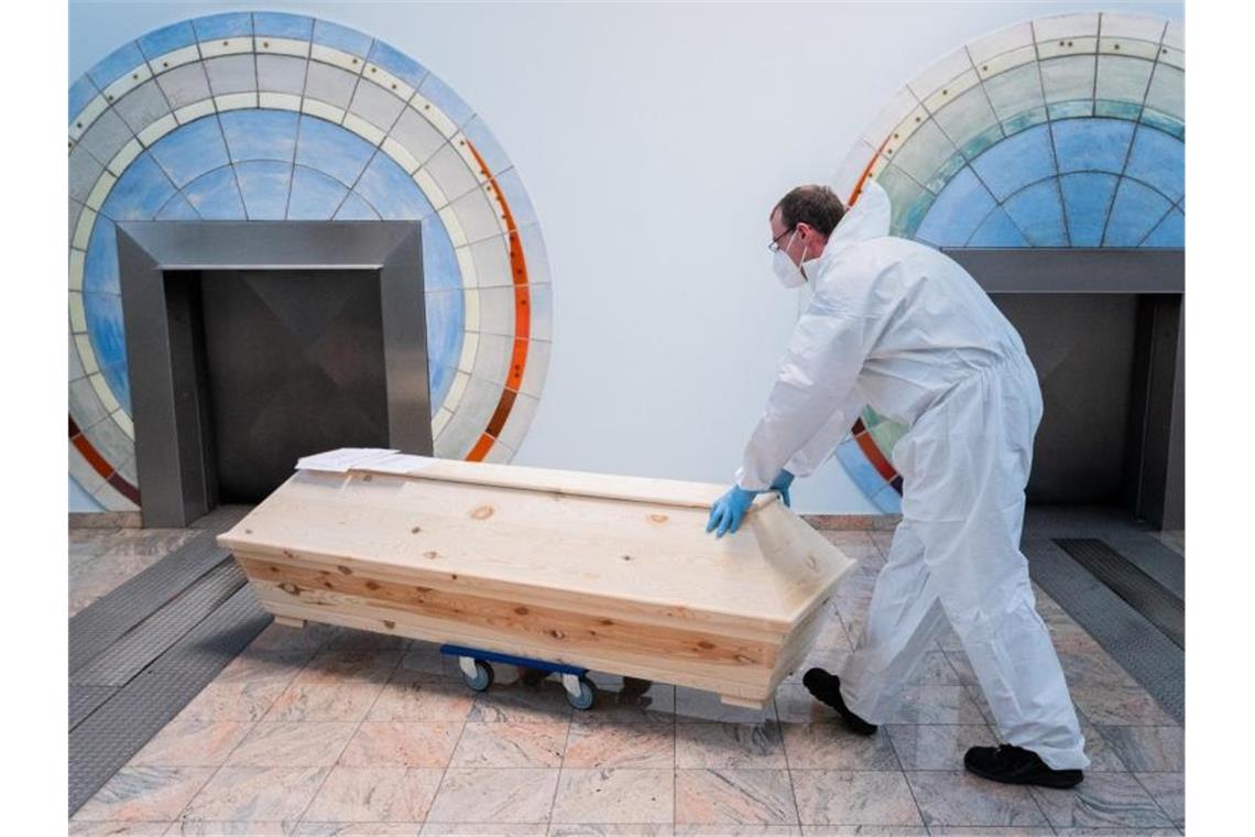 Rund jeder 1000. Bundesbürger an oder mit Corona gestorben