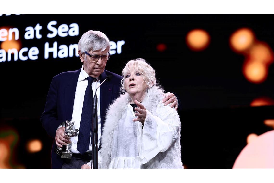 Tom Courtenay und Anna Calder-Marshall bekamen den Silbernen Bären für die beste schauspielerische Leistung in einer Nebenrolle.