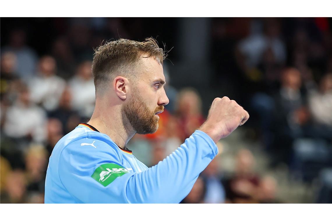 Torhüter Andreas Wolff ist der Erfahrenste im EM-Kader der deutschen Handballer. (Archivbild)