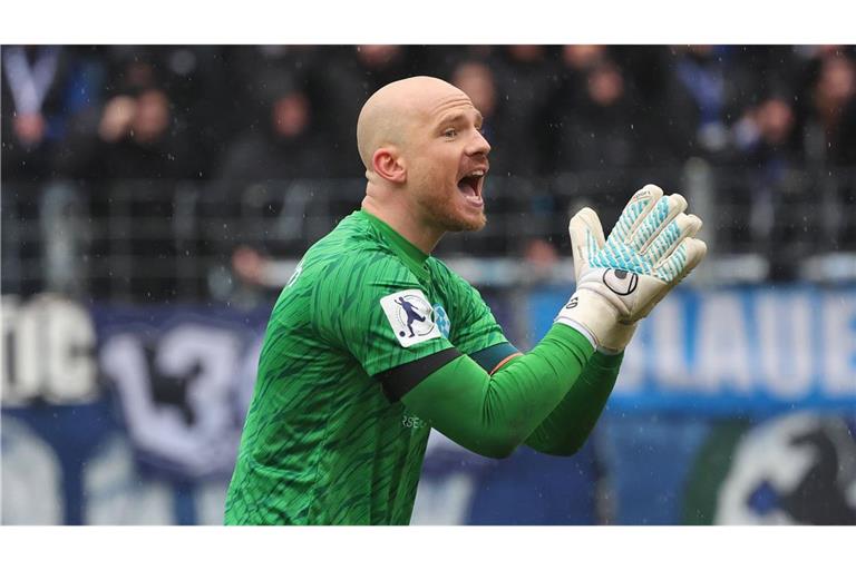 Torwart Felix Dornebusch soll auch am Bieberer Berg der Rückhalt für die Stuttgarter Kickers sein.    


Foto:  Pressefoto Baumann 