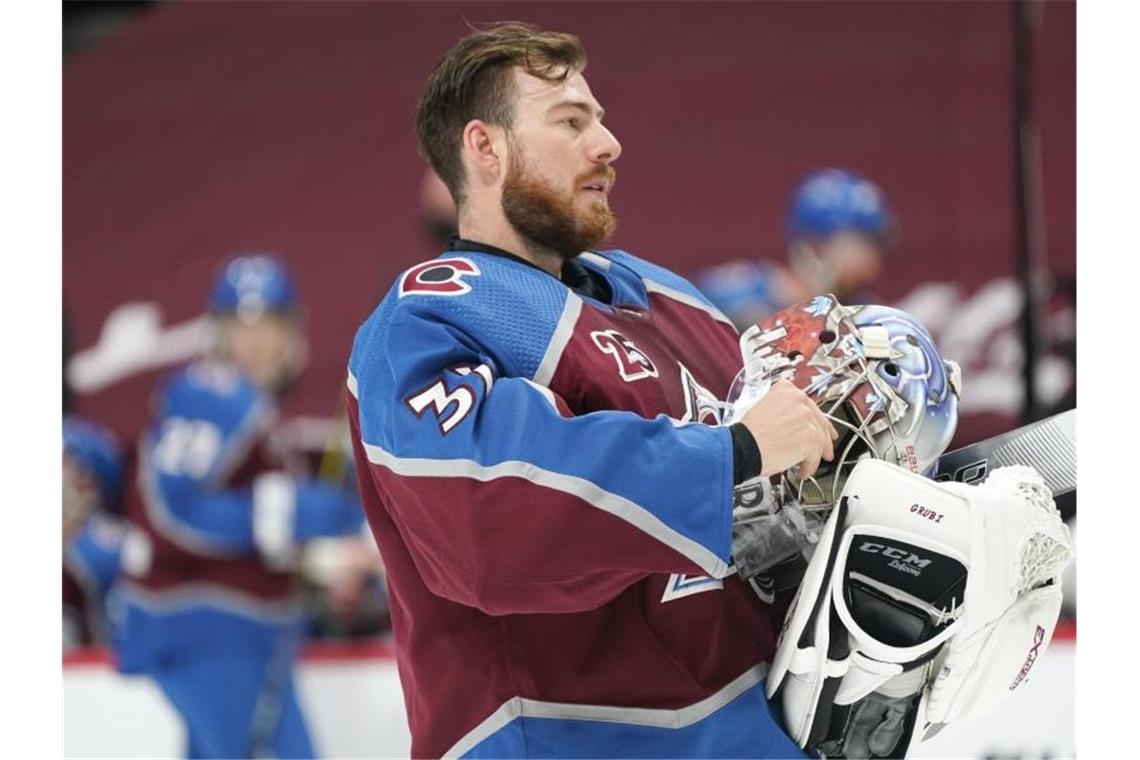 Torwart Philipp Grubauer von den Colorado Avalanche steht auf der Corona-Liste der NHL. Foto: David Zalubowski/AP/dpa