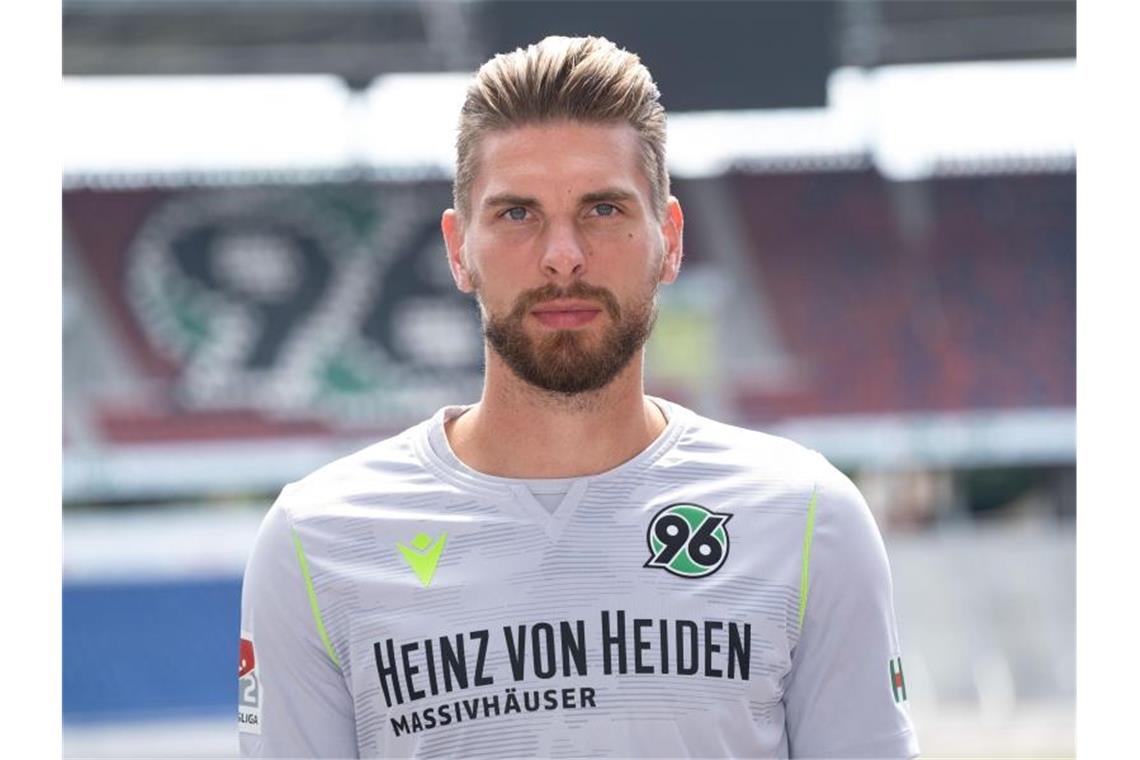 Torwart Ron-Robert Zieler von Hannover 96. Foto: Peter Steffen/Archivbild