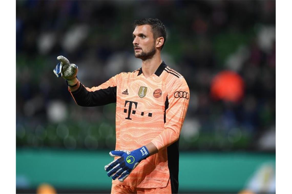 Fußball-Bundesliga: Sechs Spiele, sechs Köpfe Torwart-Routinier Sven Ulreich vertritt Manuel Neuer in den kommenden Wochen im Tor der Bayern. Foto: Carmen Jaspersen/dpa