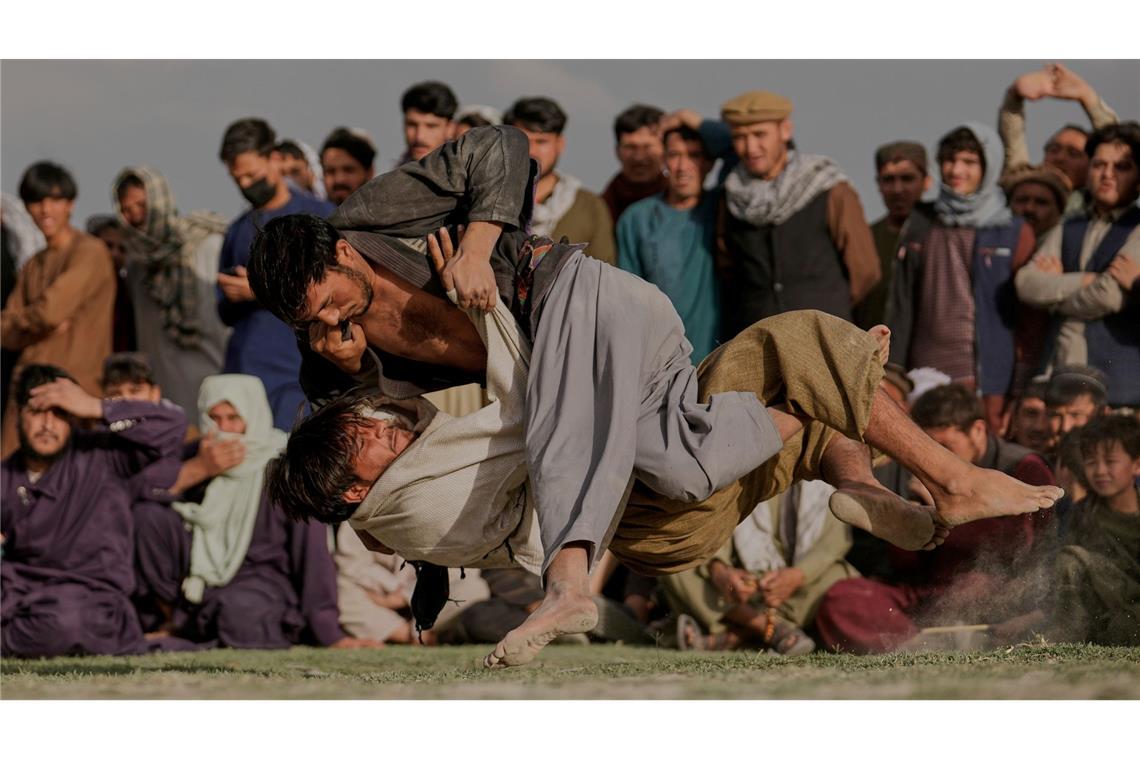 Bilder des Tages Traditioneller Ringkampf in Afghanistan