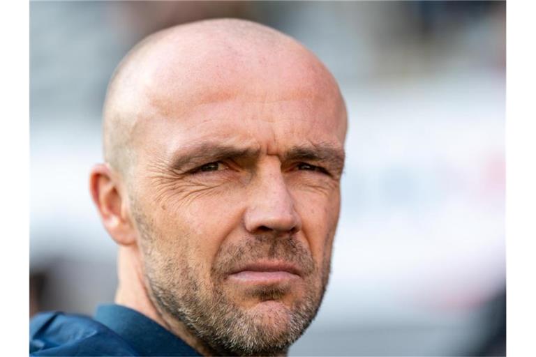 Trainer Alfred Schreuder von Hoffenheim. Foto: Patrick Seeger/dpa/Archivbild