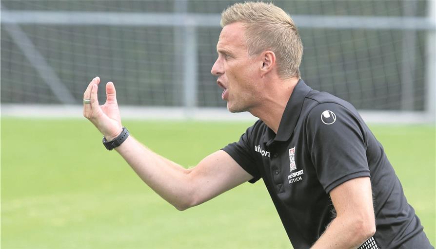 Trainer Andreas Lechner hat trotz der zuletzt schlechten Ergebnisse weiterhin das Vertrauen der TSG-Verantwortlichen. Fotos: A. Hornauer