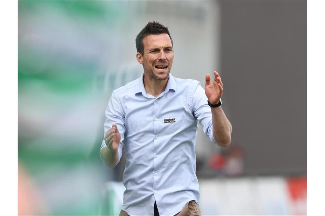 Eichner warnt seine Elf vor „Zirkus Krone“ im Pokal Trainer Christian Eichner reagiert. Foto: Daniel Karmann/dpa/Archivbild