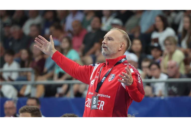 Trainer Hartmut Mayerhoffer verlor mit der SG BBM daheim gegen Lemgo.