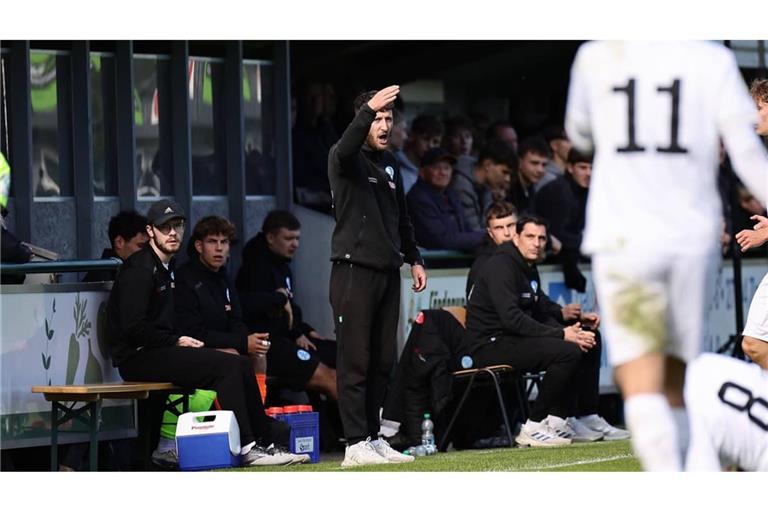 Trainer Harun Gülcan unterlag mit seinen A-Junioren beim Karlsruher SC.