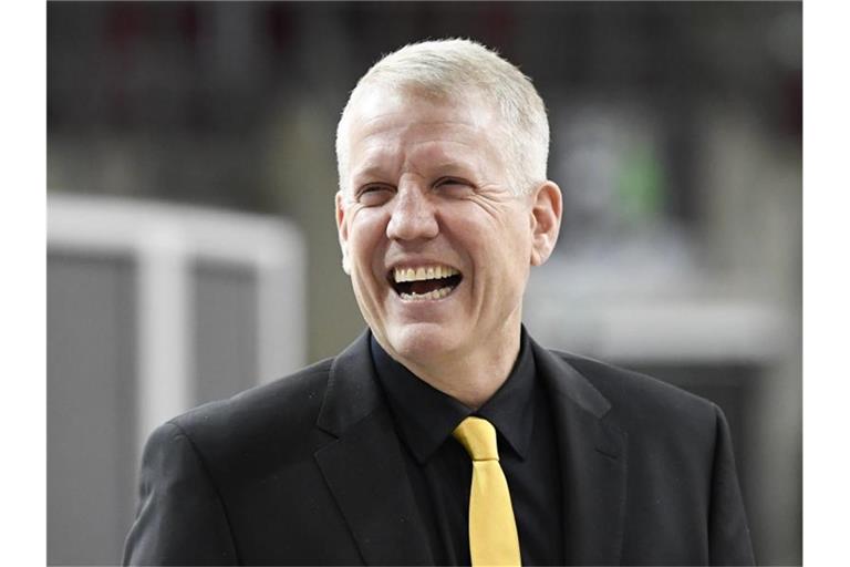 Trainer John Patrick und seine Ludwigsburger holten den achten Sieg in Serie. Foto: Thomas Kienzle/dpa
