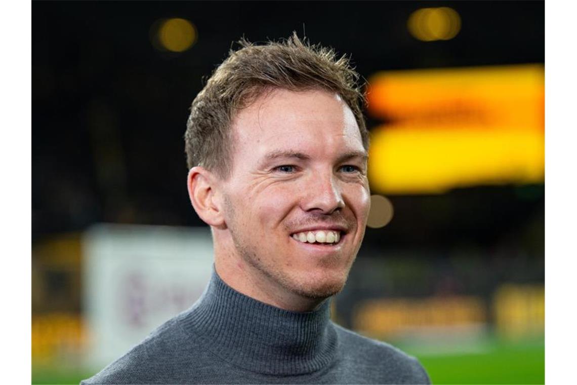 Leipzig gegen Gladbach: Fern-Duell um Herbstmeisterschaft Trainer Julian Nagelsmann könnte mit RB Leipzig Herbstmeister werden. Foto: Guido Kirchner/dpa