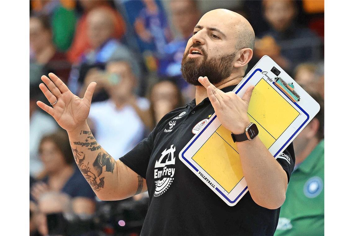 Trainer Konstantin Bitter hat bei Allianz MTV Stuttgart viel Verantwortung.