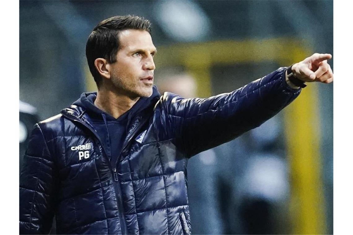 Waldhof für Aufstieg im Pokalmodus: „wie Endspiele“ Trainer Patrick Glöckner gestikuliert. Foto: Uwe Anspach/dpa/Archivbild