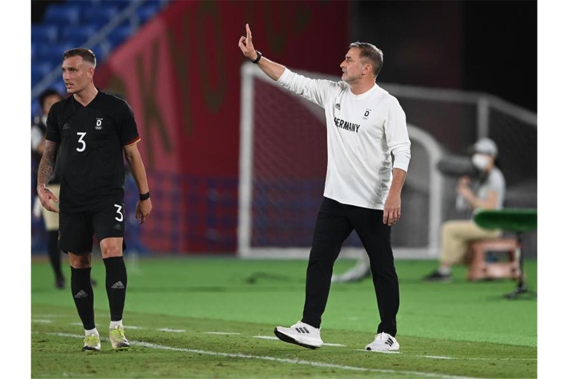 Trainer Stefan Kuntz trifft mit seinem Team im nächsten Spiel auf die Mannschaft der Elfenbeinküste. Foto: Swen Pförtner/dpa