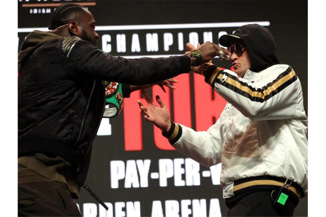Wilder-Kampf ist Furys letzte große Chance Treffen in Las Vegas aufeinander: Deontay Wilder (l) und Tyson Fury. Foto: Bradley Collyer/PA Wire/dpa