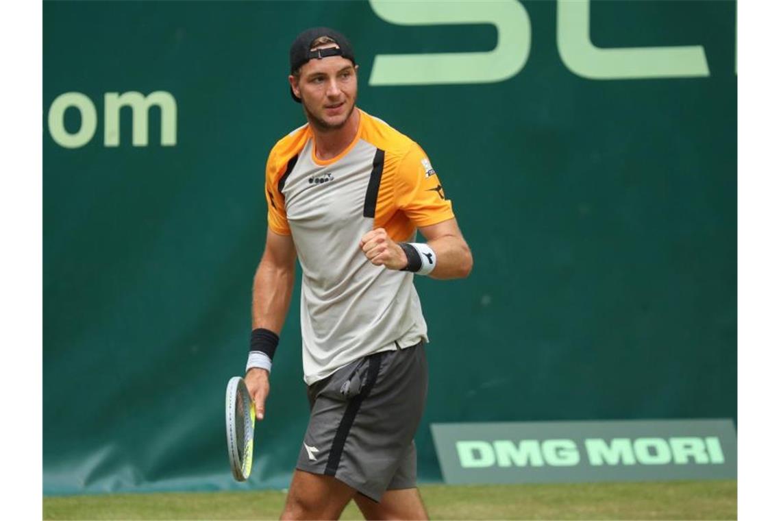 Trifft in Wimbledon auf den Weltranglisten-Zweiten Daniil Medwedew: Jan-Lennard Struff. Foto: Friso Gentsch/dpa