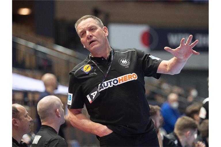 Trifft mit Deutschlands Handballern zum EM-Auftakt auf Belarus: Bundestrainer Alfred Gislason. Foto: Sebastian Christoph Gollnow/dpa