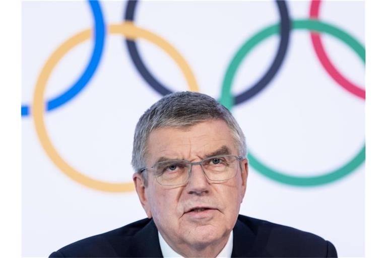 Trotz der herben Kritik im Fall Peng Shuai will IOC-Chef Thomas Bach nicht von seiner Linie abweichen. Foto: Jean-Christophe Bott/KEYSTONE/dpa