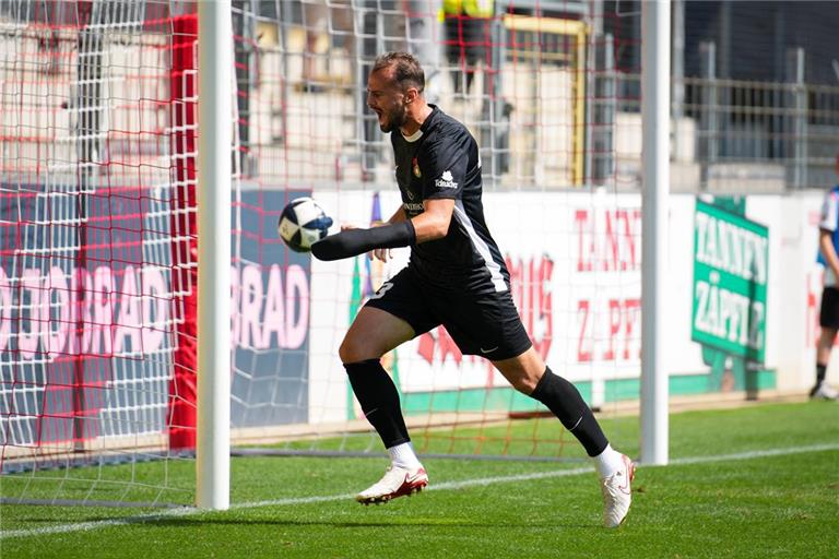 Trotz der zwei Tore von Fabian Eisele hat es für die SG Sonnenhof Großaspach erneut nur für einen Punkt gereicht. Foto: Imago