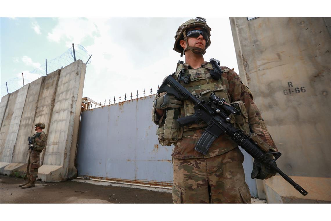 Kreise: USA ziehen einige Truppen aus dem Irak ab Trotz des Abzugs sollen weiterhin US-Truppen im Irak stationiert bleiben. (Archivbild)