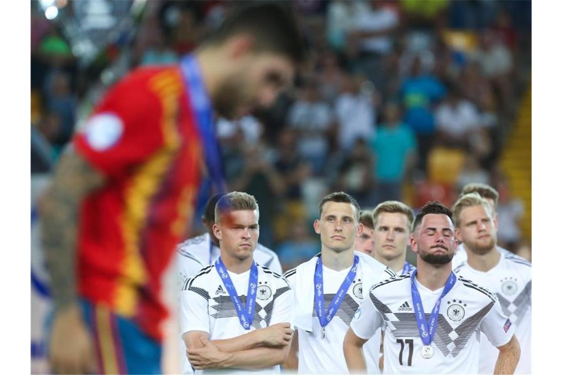 U21 weckt auch ohne Titel Hoffnung bei Löw & Co. Trotz einer guten EM überwiegt bei den deutschen Spielern nach der Niederlage im Finale die Enttäuschung. Foto: Cezaro De Luca