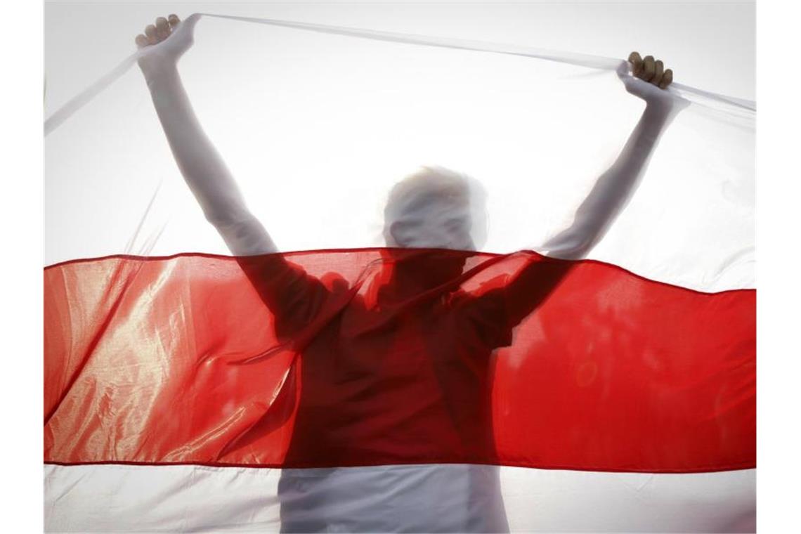 Massive Polizeigewalt gegen Demonstranten in Belarus Trotz eines Großaufgebots an Sicherheitskräften wollen Zehntausende Menschen in Belarus gegen den autoritären Staatschef Lukaschenko demonstrieren. Foto: Uncredited/AP/dpa