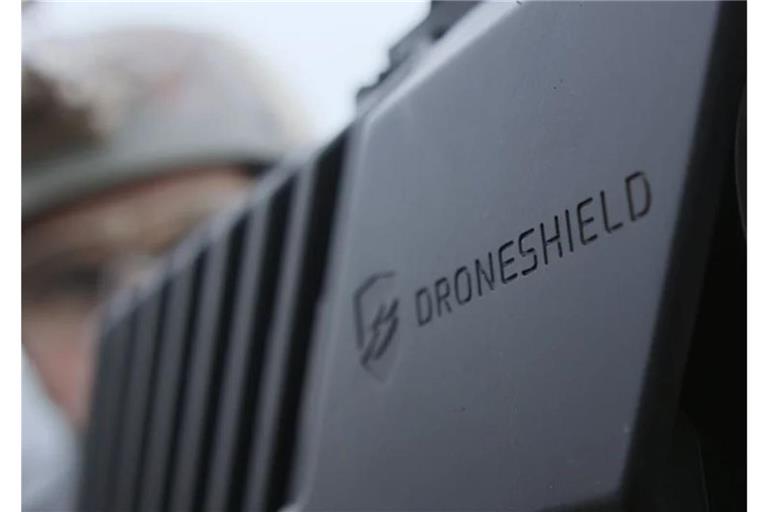 Trotz Rekordzahlen und einer spannenden Rally verliert die DroneShield-Aktie über 10 Prozent an Wert. Erfahren Sie, warum der Kurs aktuell fällt.
