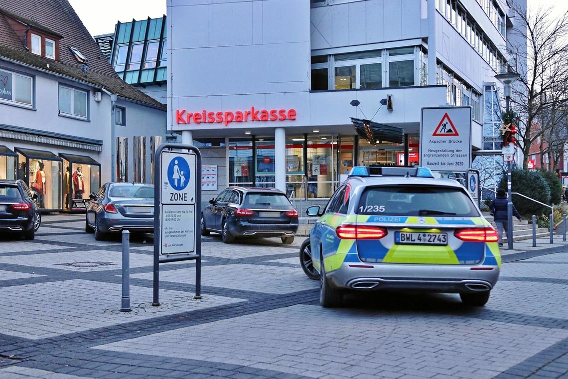 Trotz sofortiger, groß angelegter Fahndung der Polizei wurde der Backnanger Bankräuber bis dato nicht gefasst. Foto: 7aktuell.de/Kevin Lermer